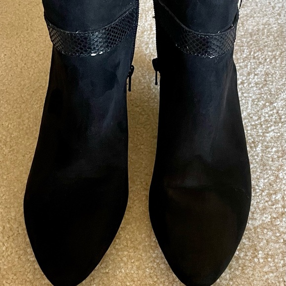 Massini Women’s Booties 6.5 M Diana Black Boots Snakeskin Suede Zipper - Picture 1 of 8